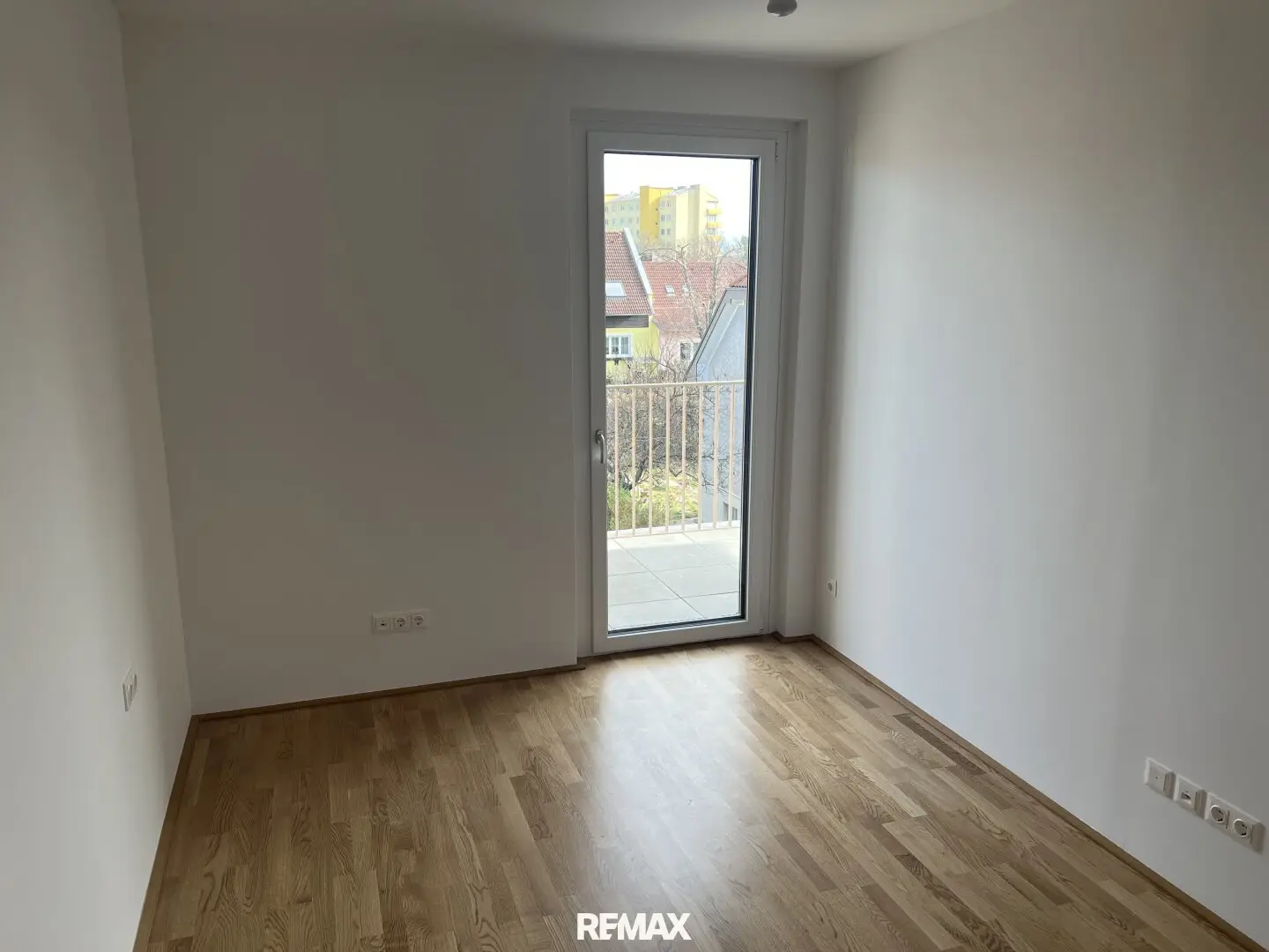 First occupancy! 2-room loggia apartment in Zehnerviertel