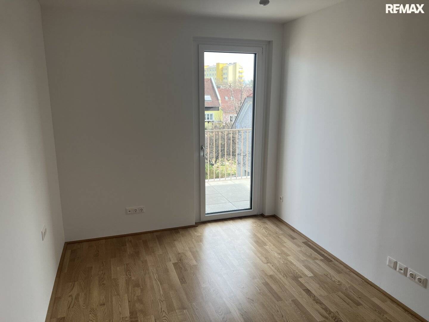 Erstbezug! 2 Zimmer Loggiawohnung im Zehnerviertel