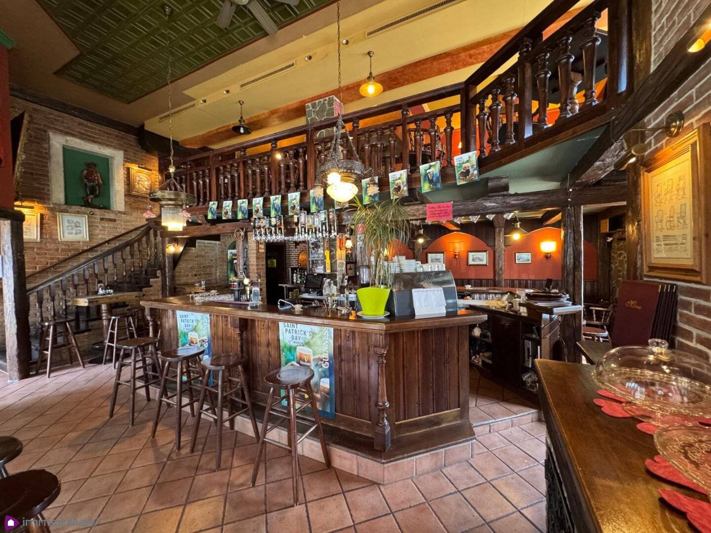 Successfully operated beer pub in top condition for immediate takeover