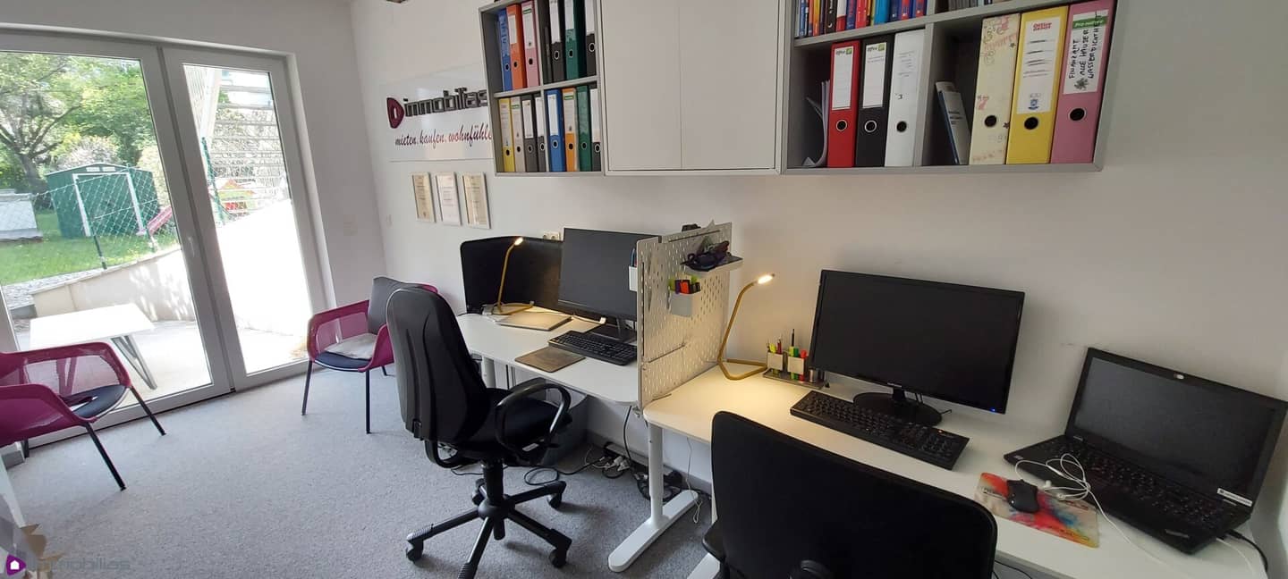 Office, furnished workspace near subway