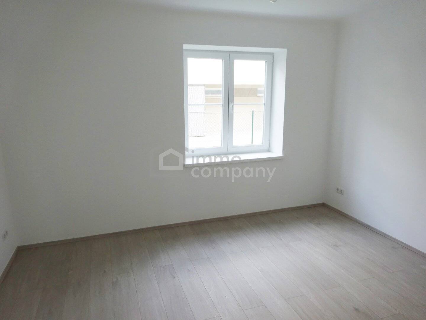 Wohnung mit Garten im Hochparterre Erstbezug