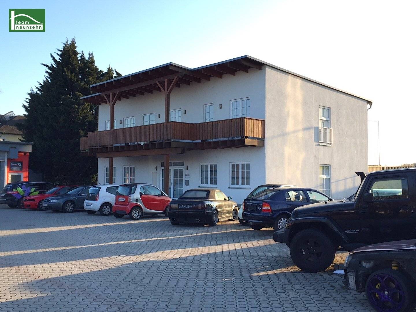 Well maintained condition Parking spaces GEWERBEPARK DONNERSKIRCHEN, Ground floor in office building
