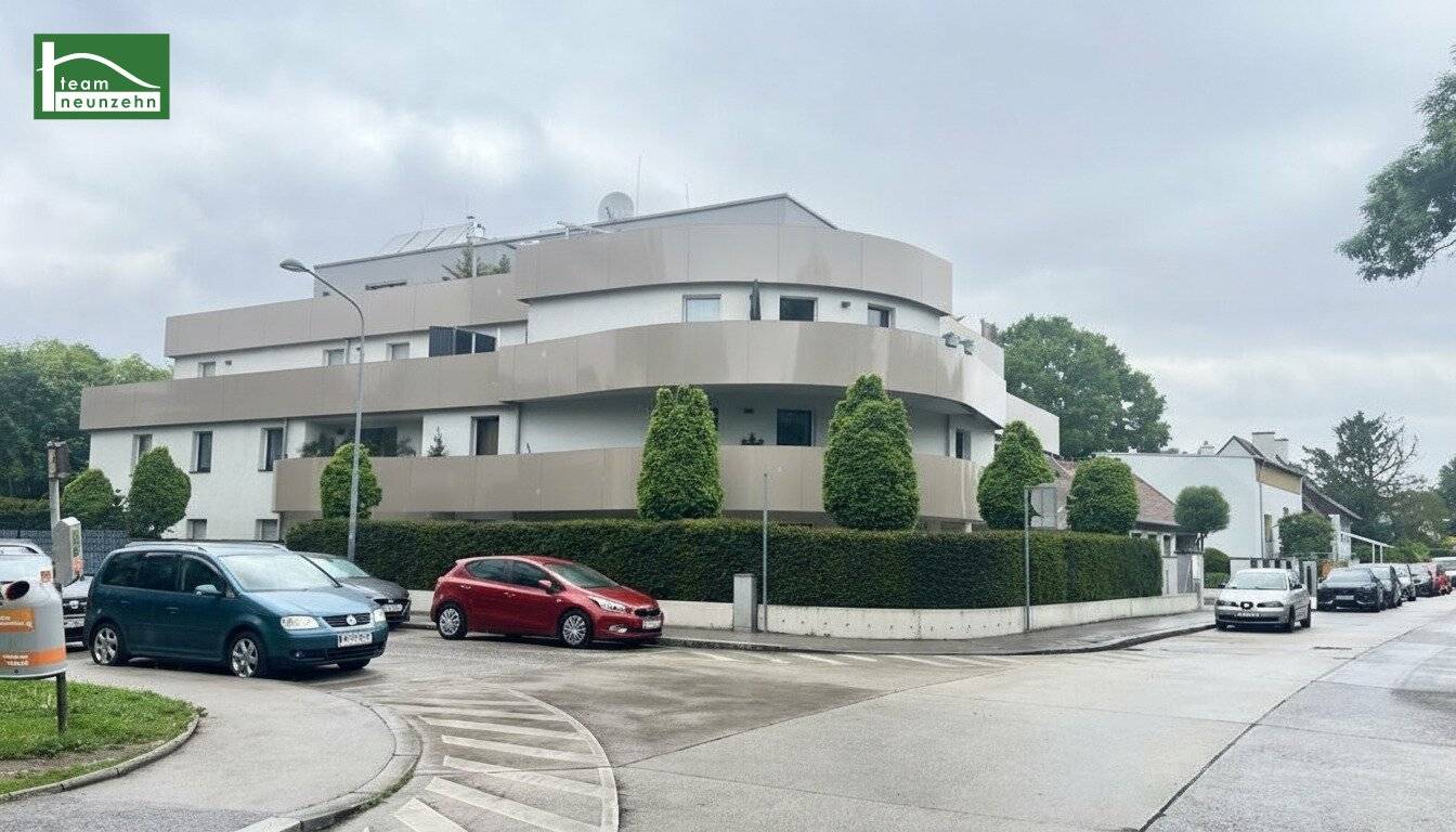 Car parking space in beautiful/large secured underground garage with key &amp; remote control. (2.50 x 5.00)