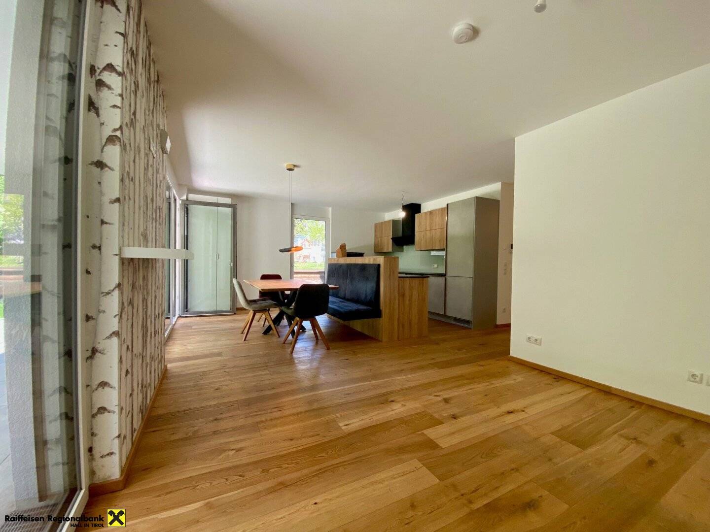 Neuwertige, bestens aufgeteilte 3-Zimmer-Gartenwohnung in Grünlage