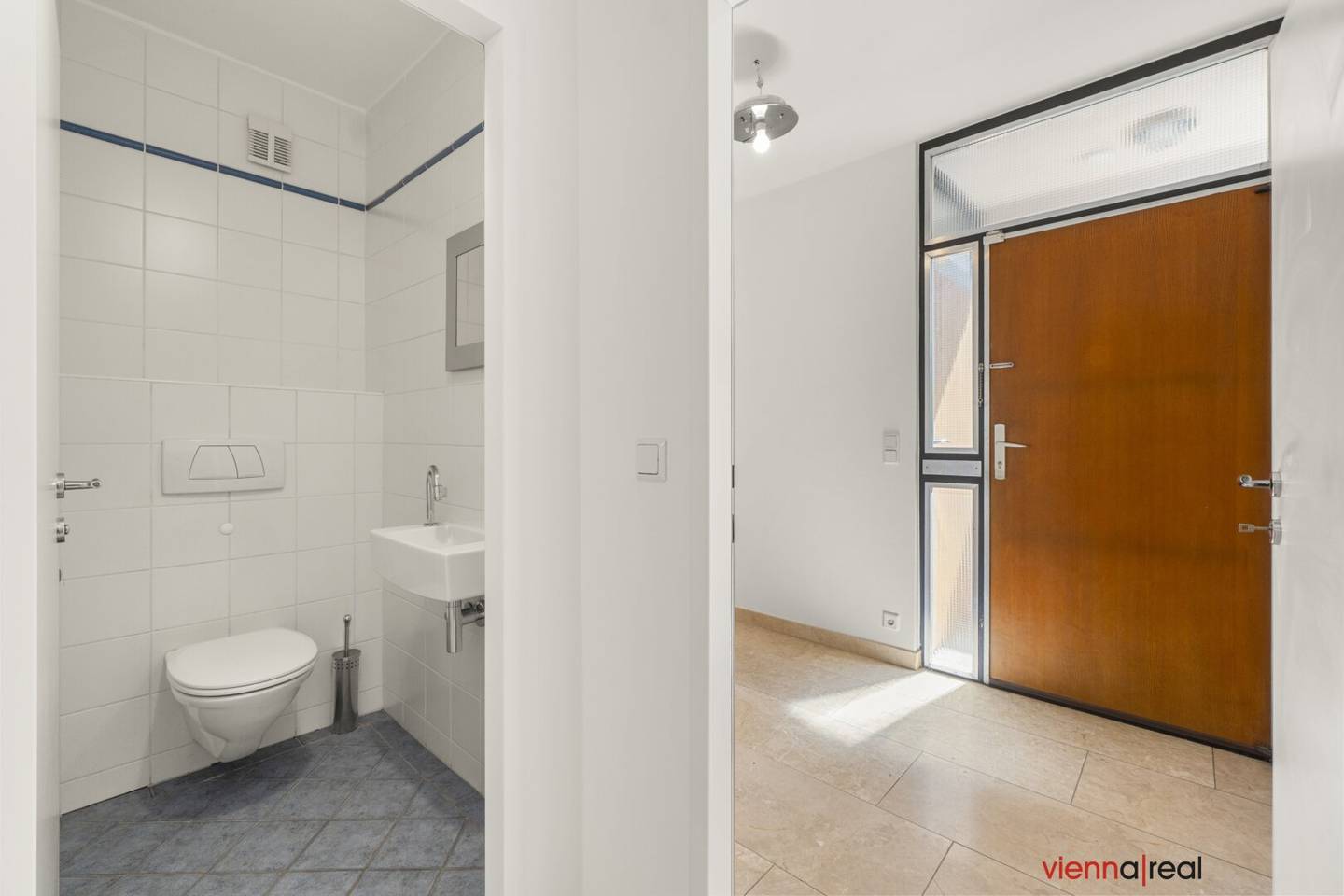 In the heart of Mödling, terraced house with 5 rooms, garden terrace, wellness area, alarm system and single garage