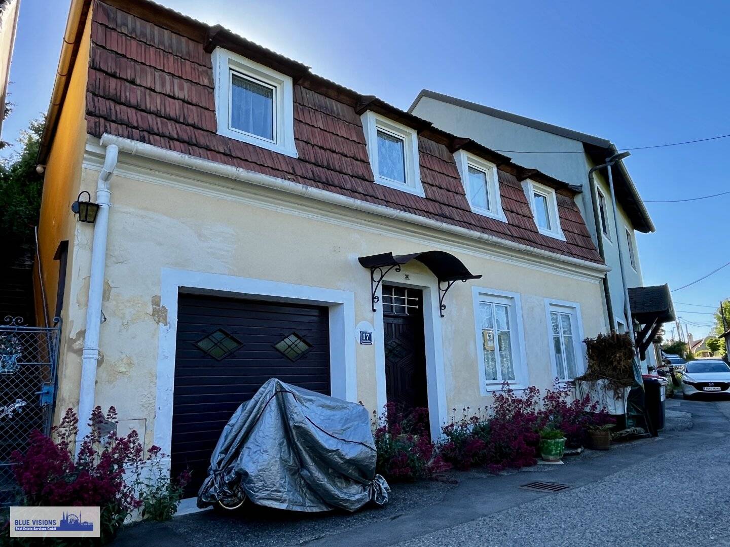 Charmantes renovierungsbedürftiges Einfamilienhaus in ruhiger Wohnlage mit Fernsicht &amp; liebevoll angelegtem Garten