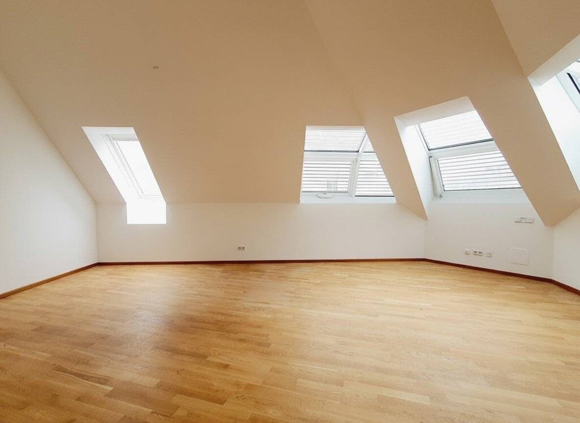 Sonnige Dachterrassenwohnung, Klimatisiert, Top Zustand, Nähe U3