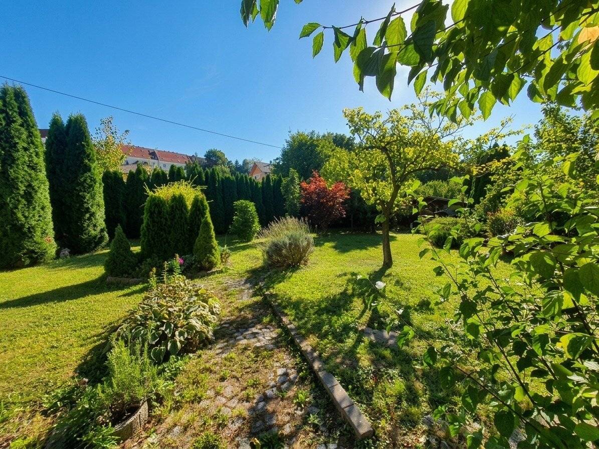 Großzügige Wohnung mit 510m² Garten, Balkonen und Carport nahe St. Pölten - Westbahnanbindung