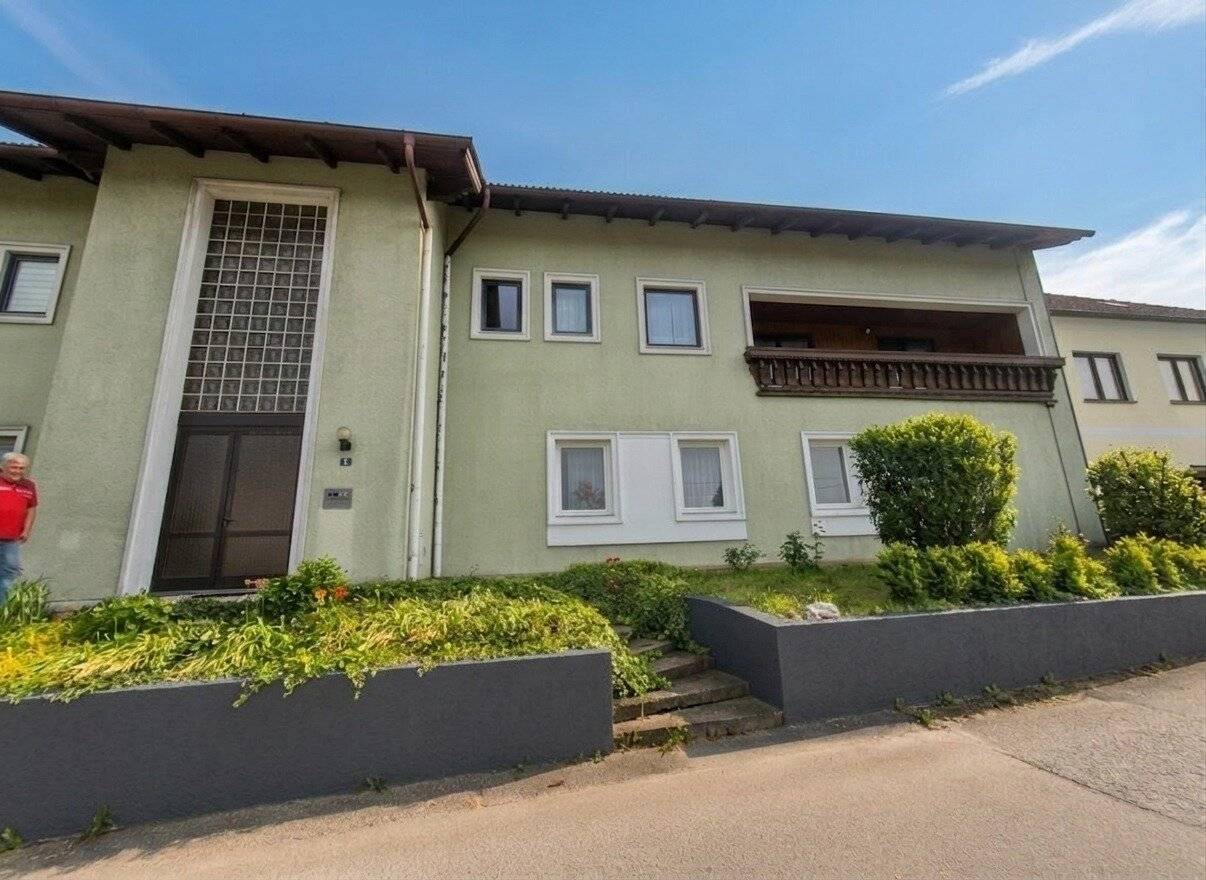 Großzügige Wohnung mit 510m² Garten, Balkonen und Carport nahe St. Pölten - Westbahnanbindung
