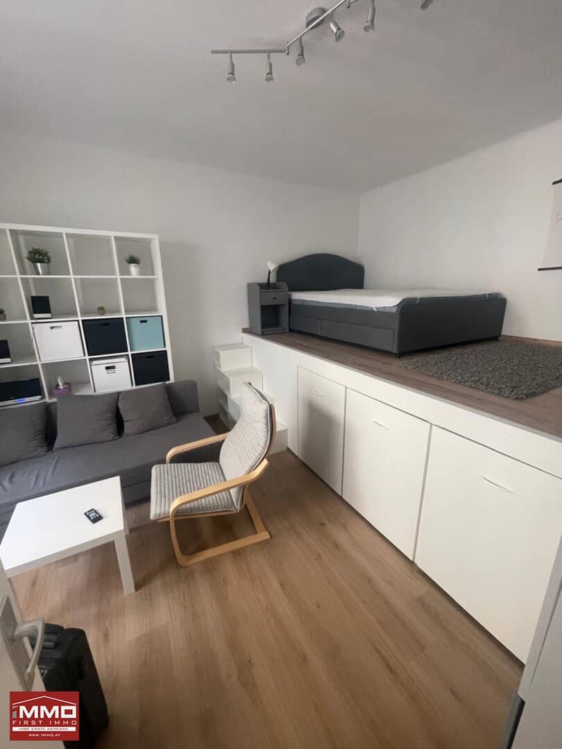 Fully furnished city studio at Augarten completely courtyard-facing