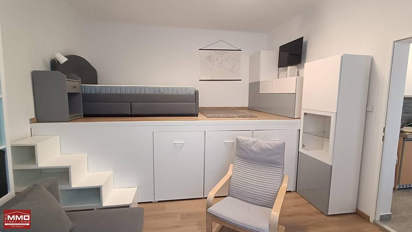Fully furnished city studio at Augarten completely courtyard-facing