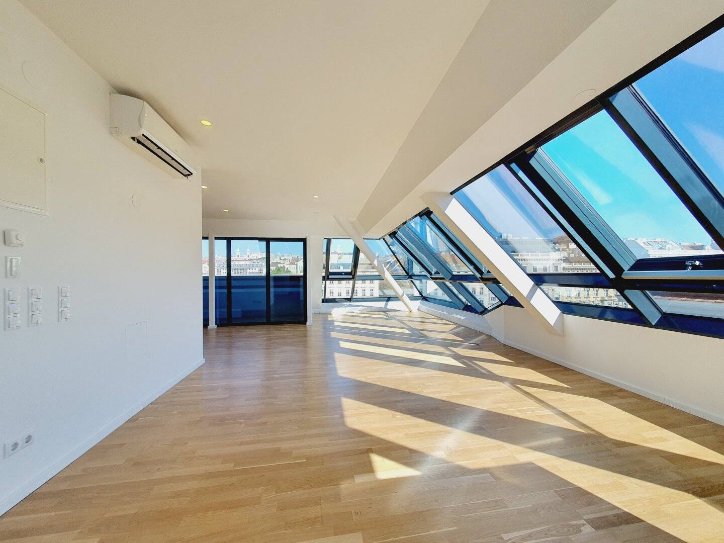 Dream penthouse at the Naschmarkt with a very beautiful view