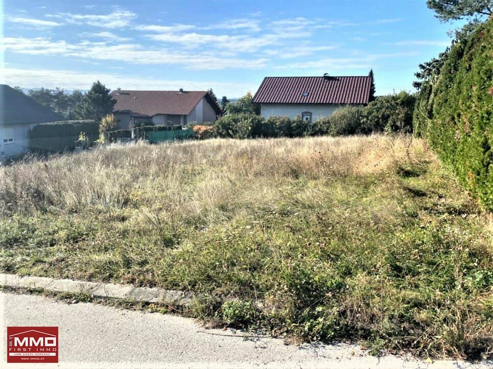 Sunny plot only one hour from Vienna !!! Absolute quiet location !!! TOP PRICE