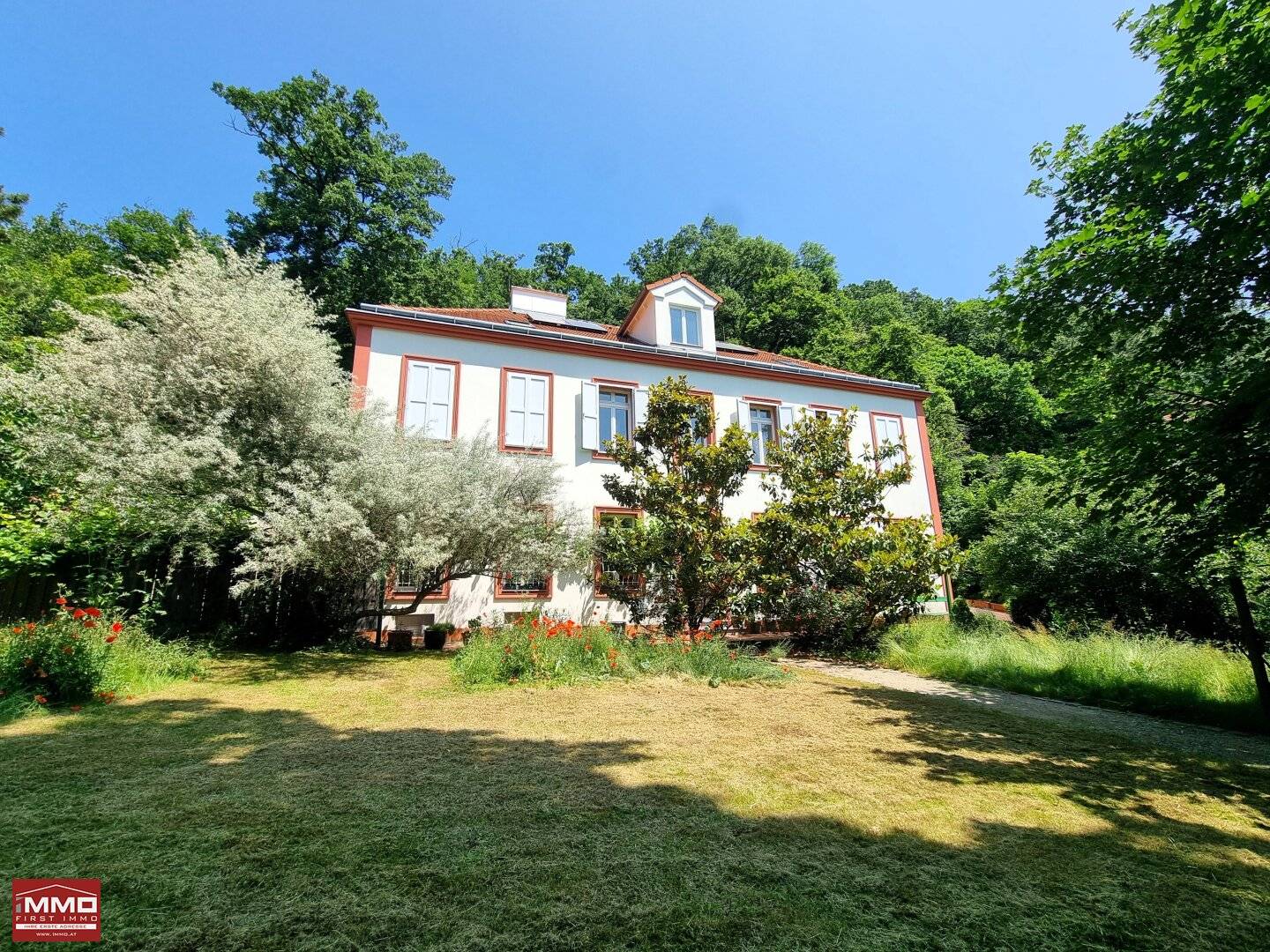 Villa mit Charme in 1190 Wien - Wohnen auf höchstem Niveau!