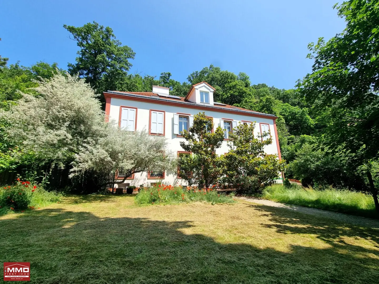 Villa mit Charme in 1190 Wien - Wohnen auf höchstem Niveau!