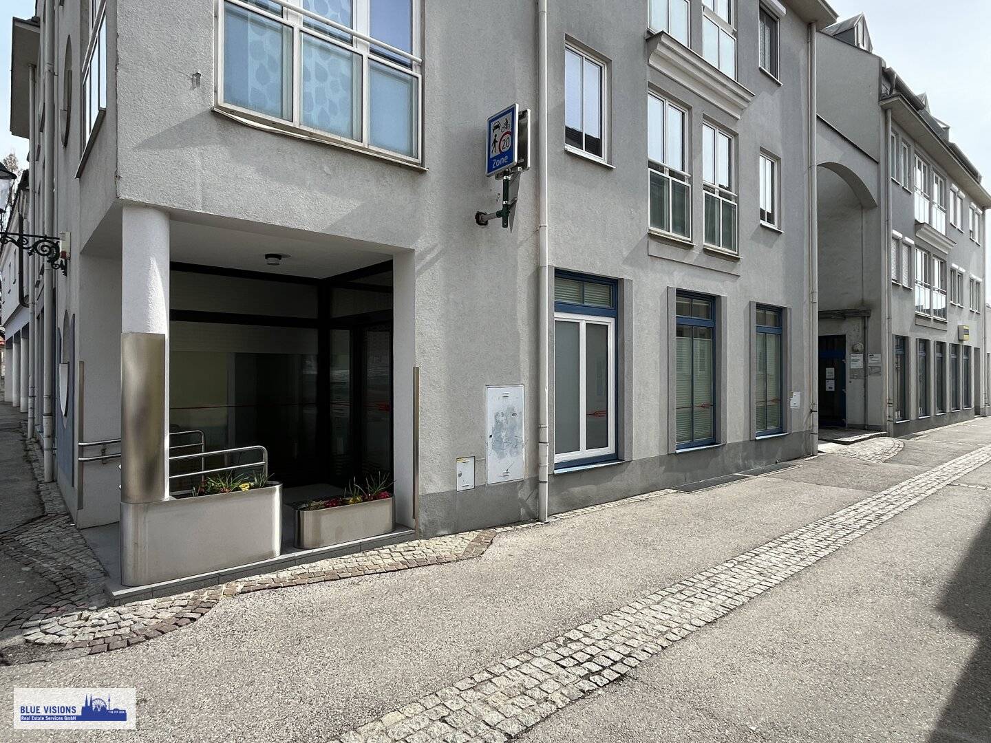 TOP-LAGE-im Zentrum von Tulln - Vermietete Praxis als Anlage