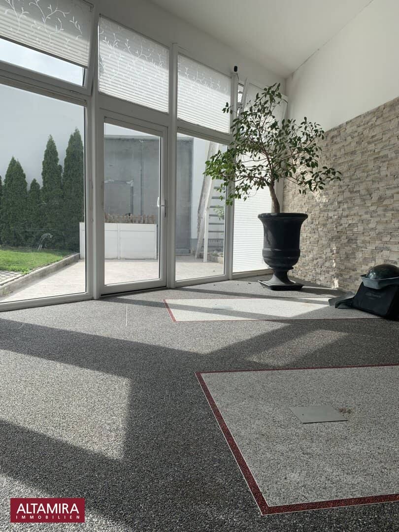 Leistbares Wohnen mit Garten und großer Garage, ruhige Lage im Zehnerviertel