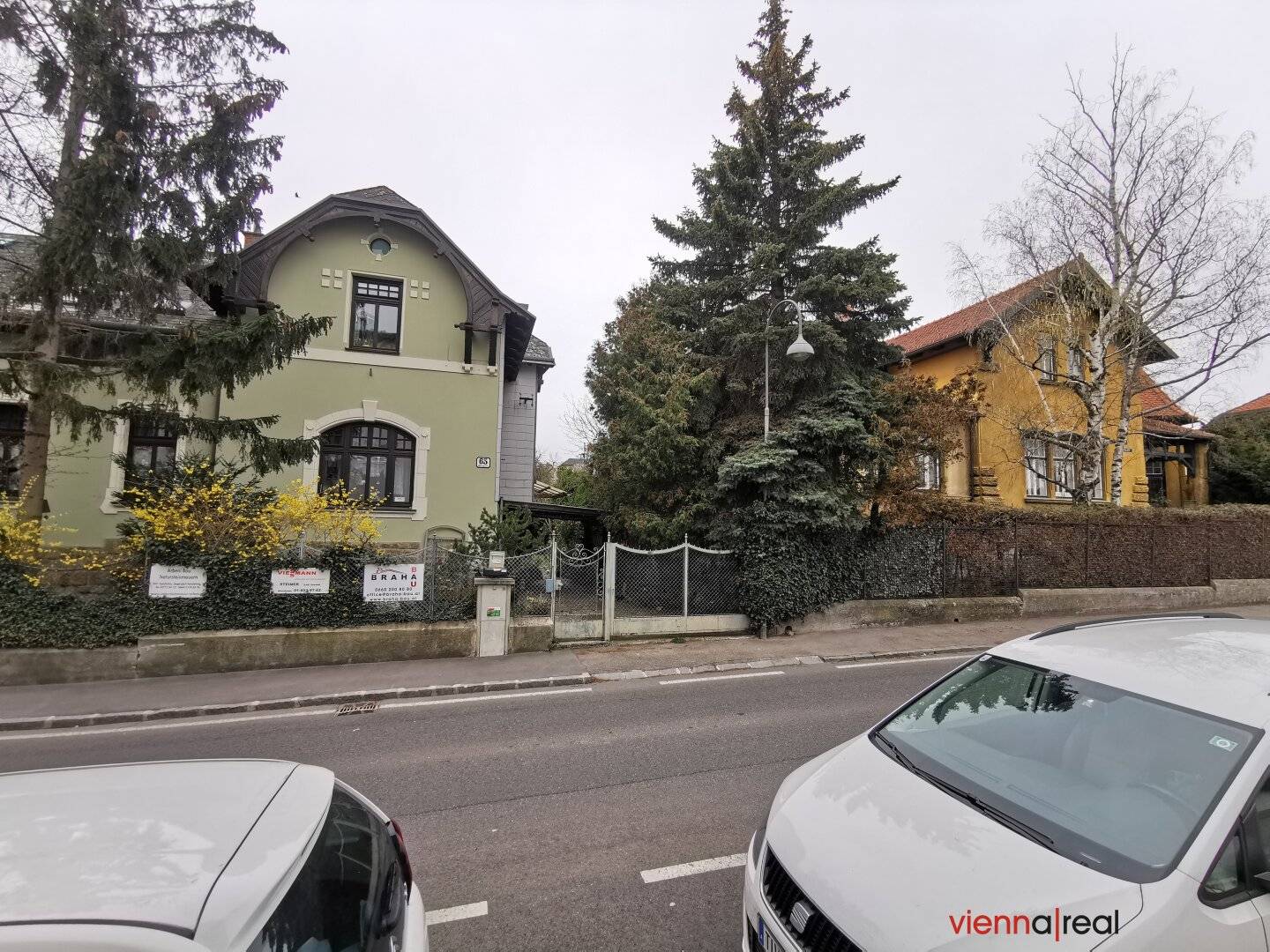 3-room office with separate kitchen, bathroom and cellar compartment near Klosterneuburg town center