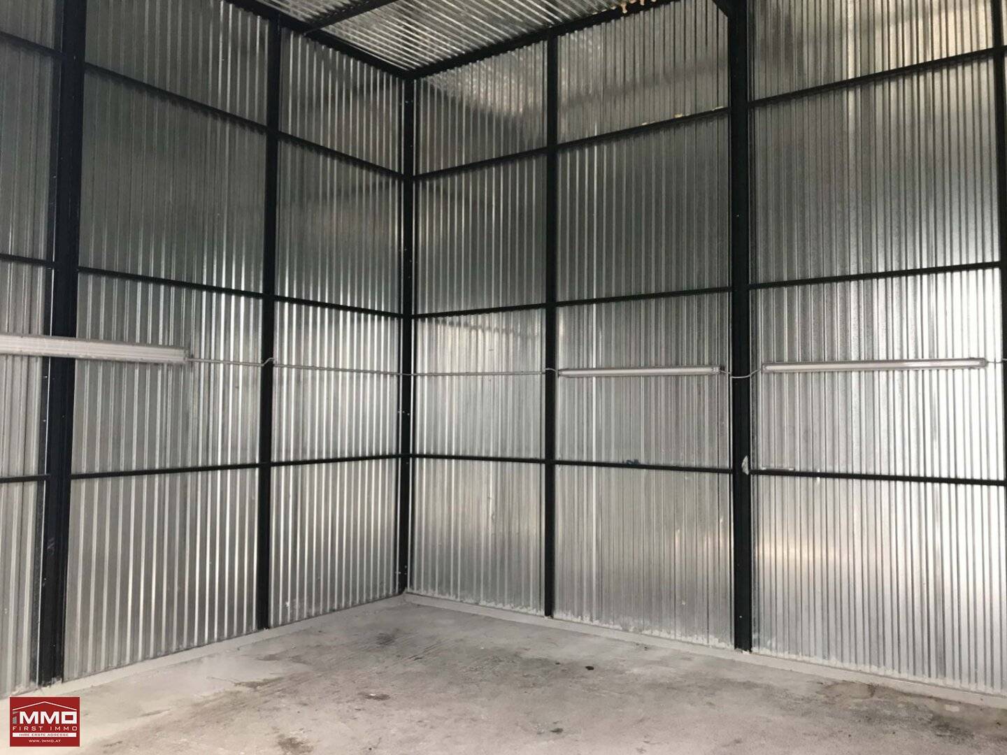 SUMMER PROMOTION! €400 INSTEAD OF €500! STORAGE UNIT WITH 36m², LEVEL ACCESS AND HIGH CEILING!