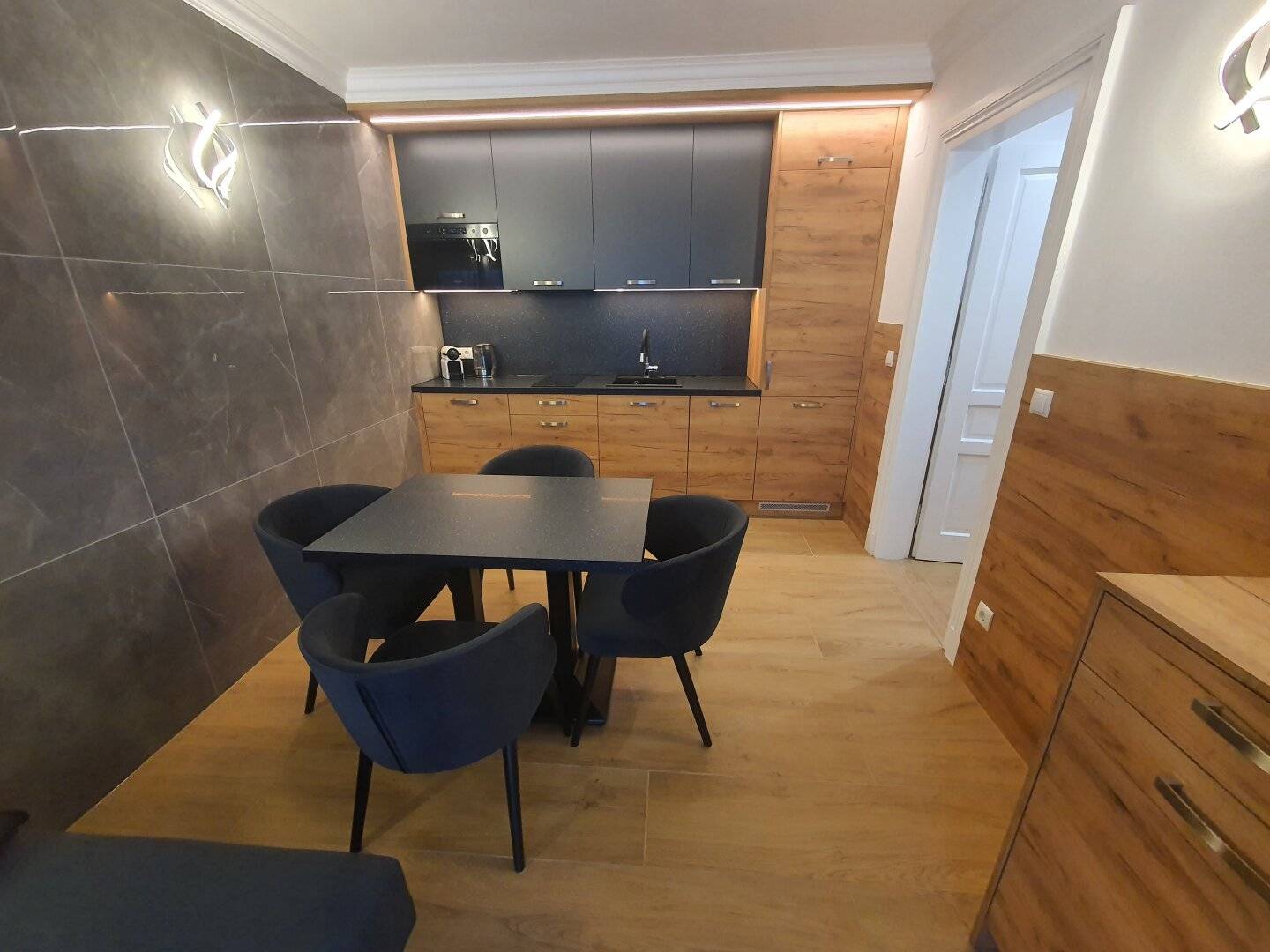 Top Saniertes &amp; neu möbliertes Apartmenthaus mit Garten nähe U4