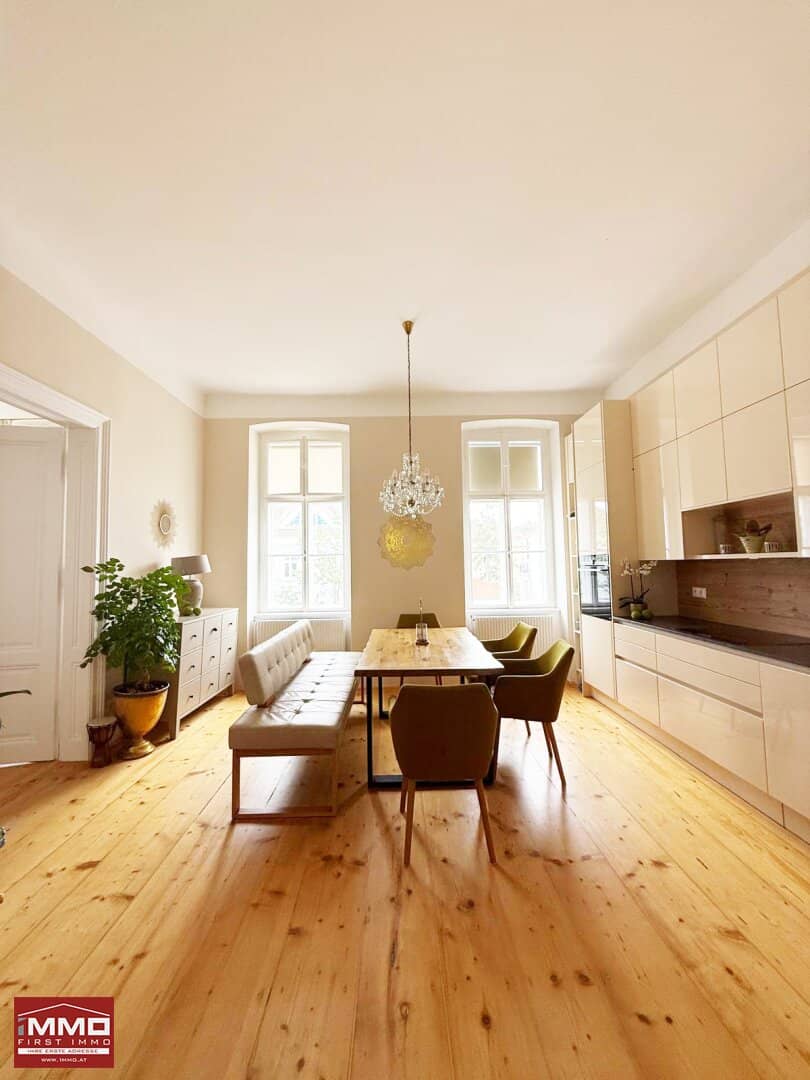 SONNIGER STILALTBAU * 3-ZIMMER *+ 140m2 EIGENGARTEN NÄHE STEIN