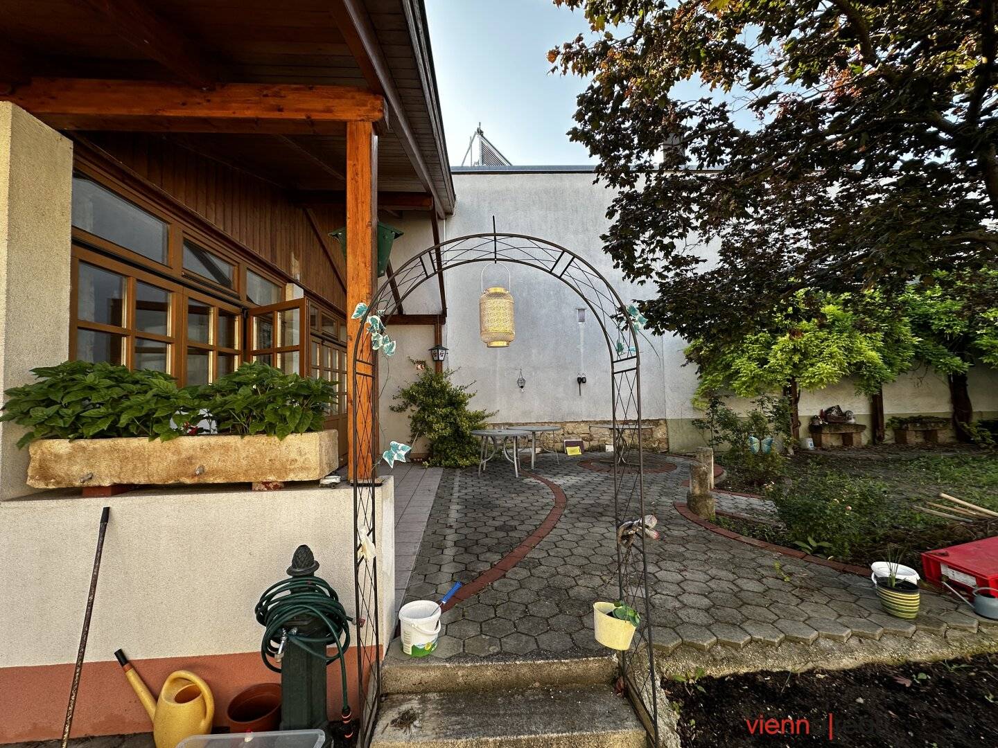 Cafe/Restaurant - Sofortbetrieb möglich: voll eingerichtet und somit geringer Investionsbedarf