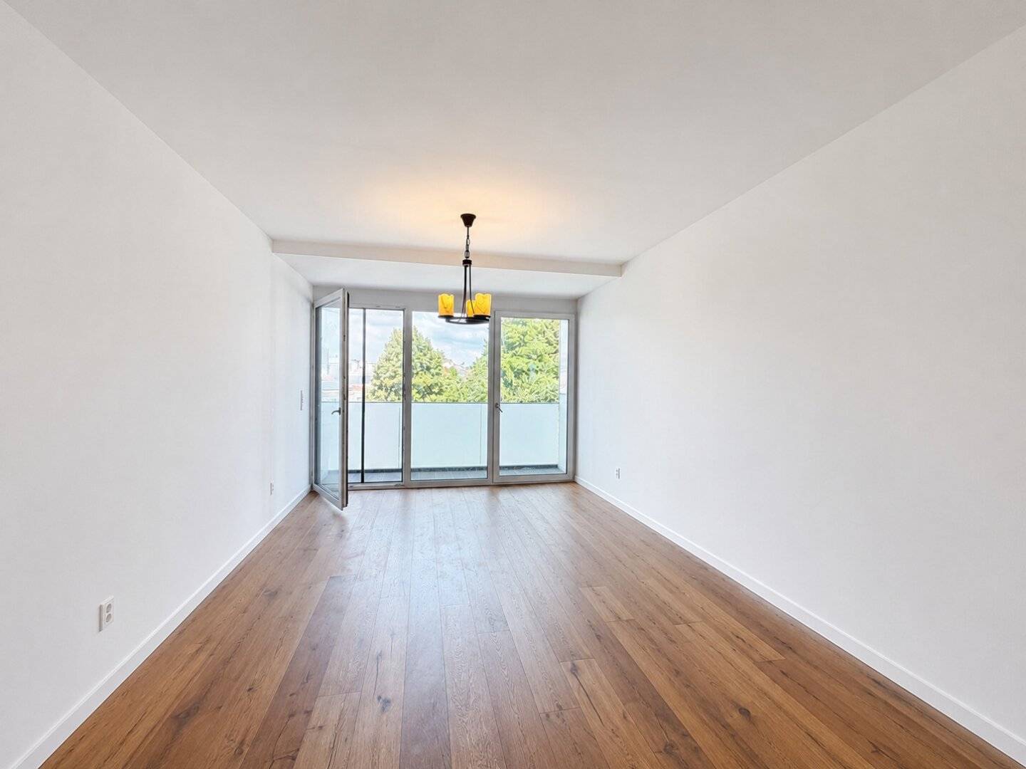 MODERNES WOHNEN - BJ 2014 - ca. 70m² WFL -3 Zimmer - hofseitiger Balkon - Klimaanlage - Fußbodenheizung