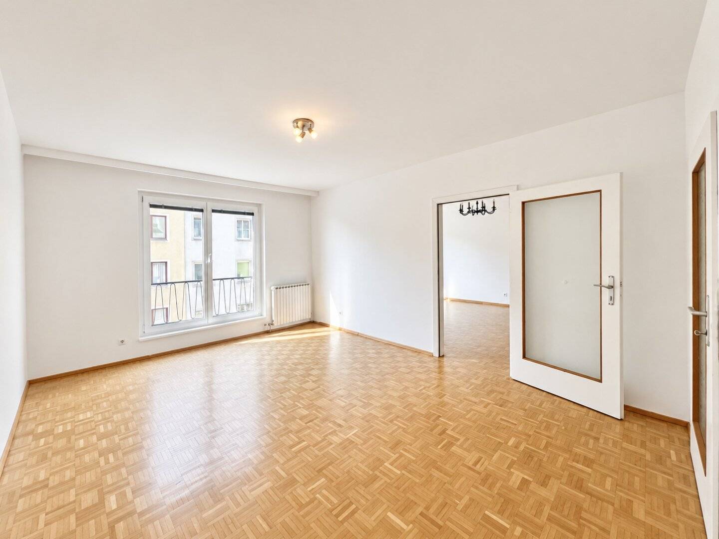 SANIERUNGSJUWEL im 19. Bezirk! 3 Zimmer | ca. 78 m² gew. NFL | Balkon | Keller | 3. Stock