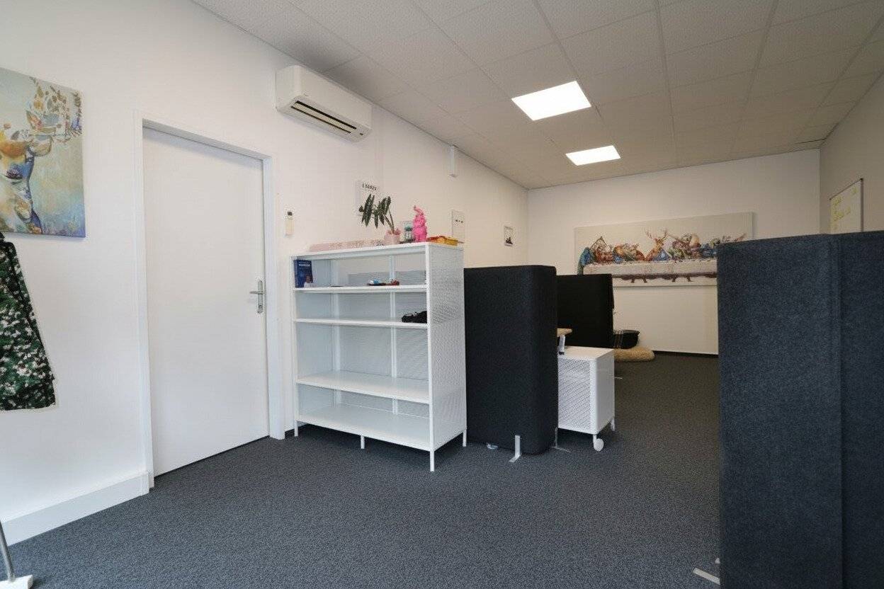 TOPLAGE! Moderne Büro-/Praxisfläche mit ca. 57 m² - zentral und trotzdem ruhig gelegen!