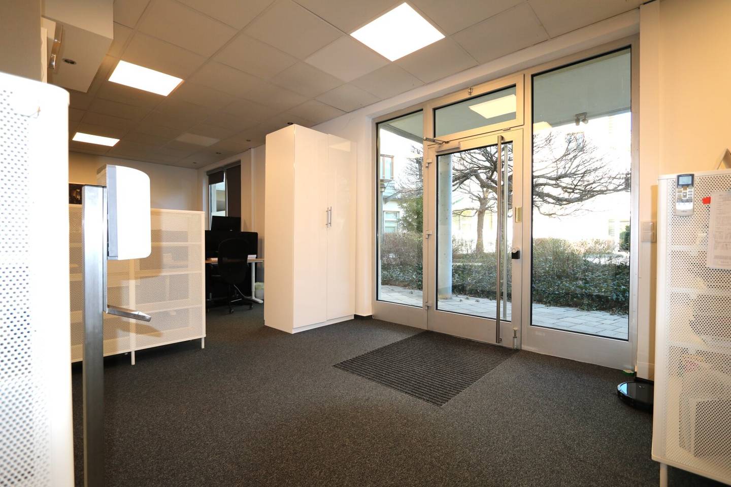TOPLAGE! Moderne Büro-/Praxisfläche mit ca. 84,84 m² - zentral und trotzdem ruhig gelegen