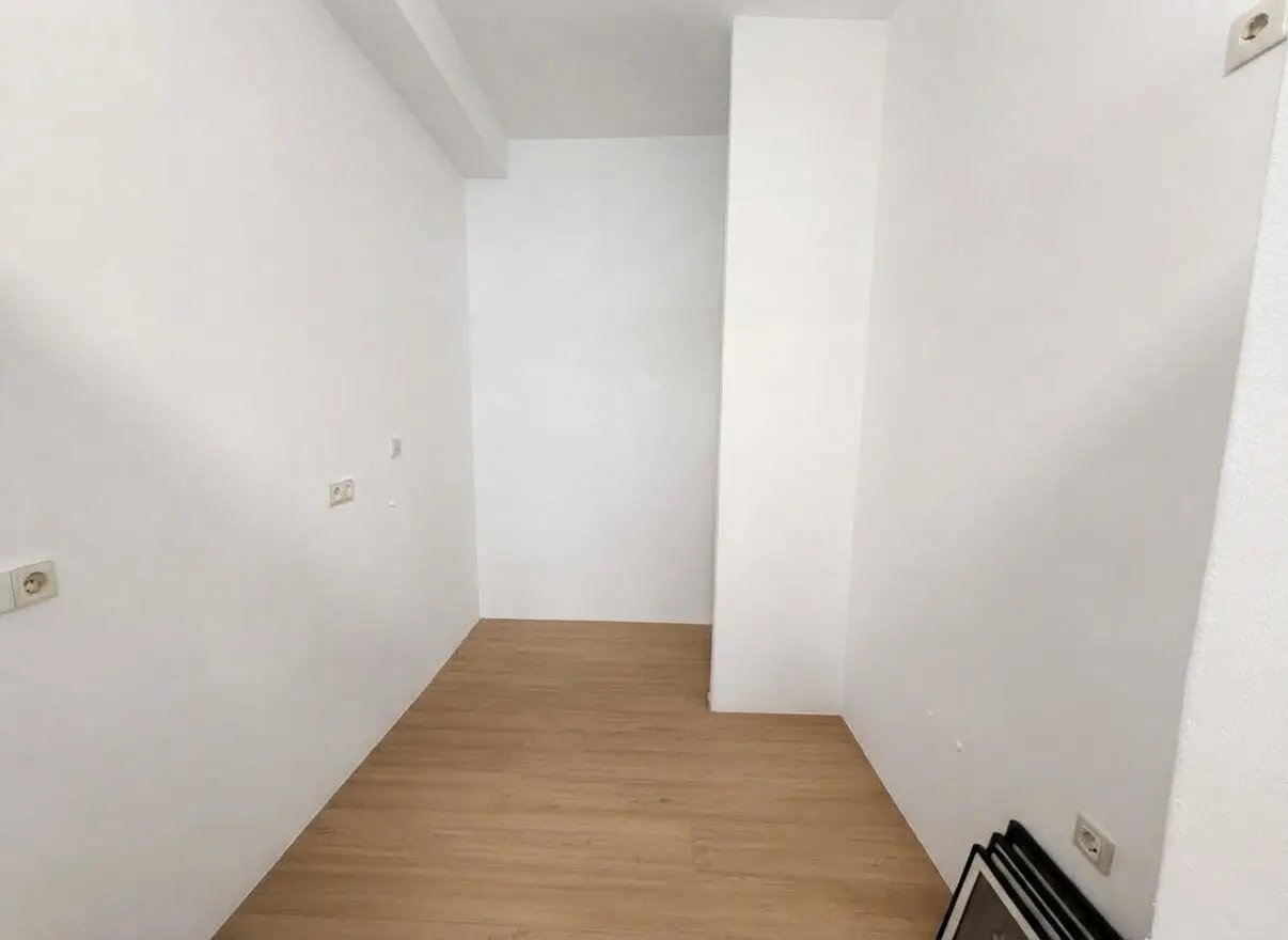 MODERN SINGLE APARTMENT | 1 Room | approx. 30 m² living area | courtyard quiet location | 1st floor