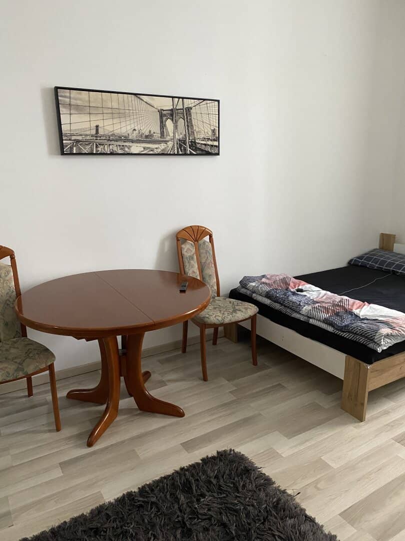Kleine Altbauwohnung nähe Hannovermarkt..