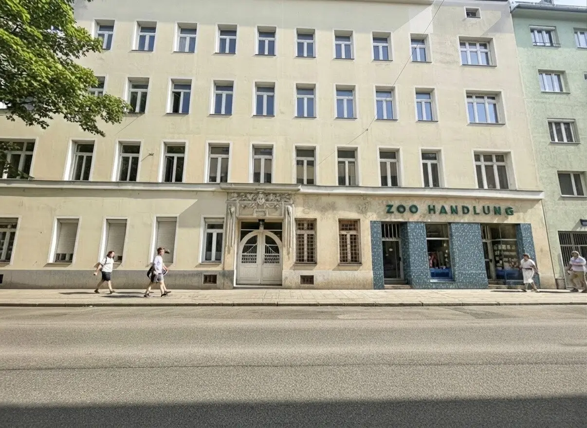 MODERN ATTIC APARTMENT | 1 room | approx. 30 m² living area | quiet courtyard location | 3rd floor