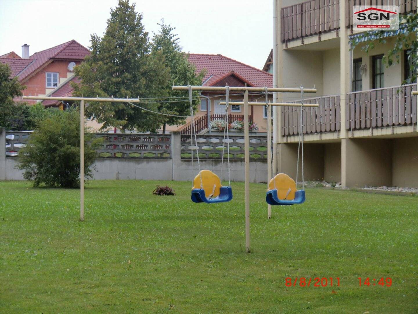 Small apartment with loggia and fixed-term discount