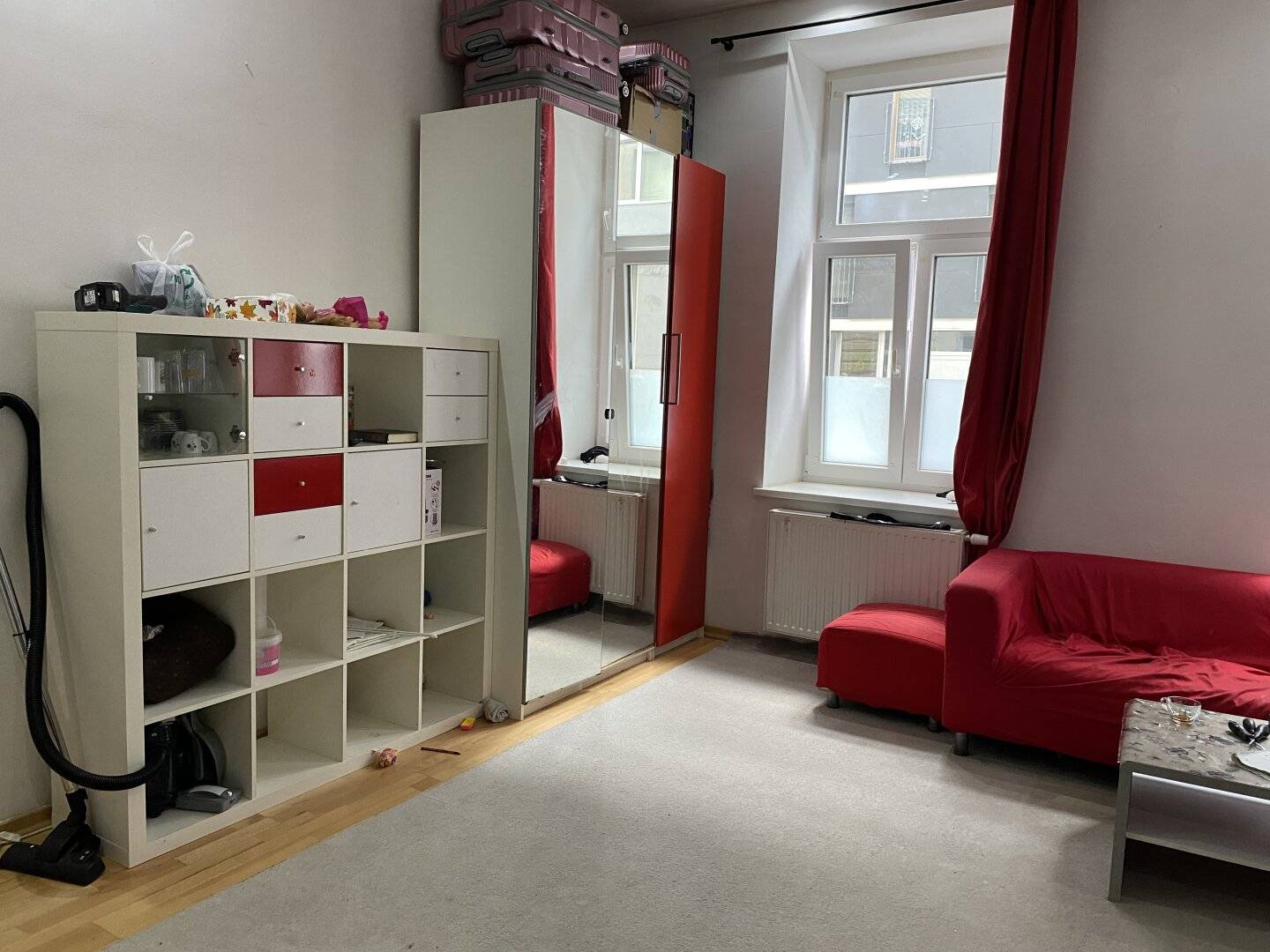Ground floor apartment in central location - ideal for singles