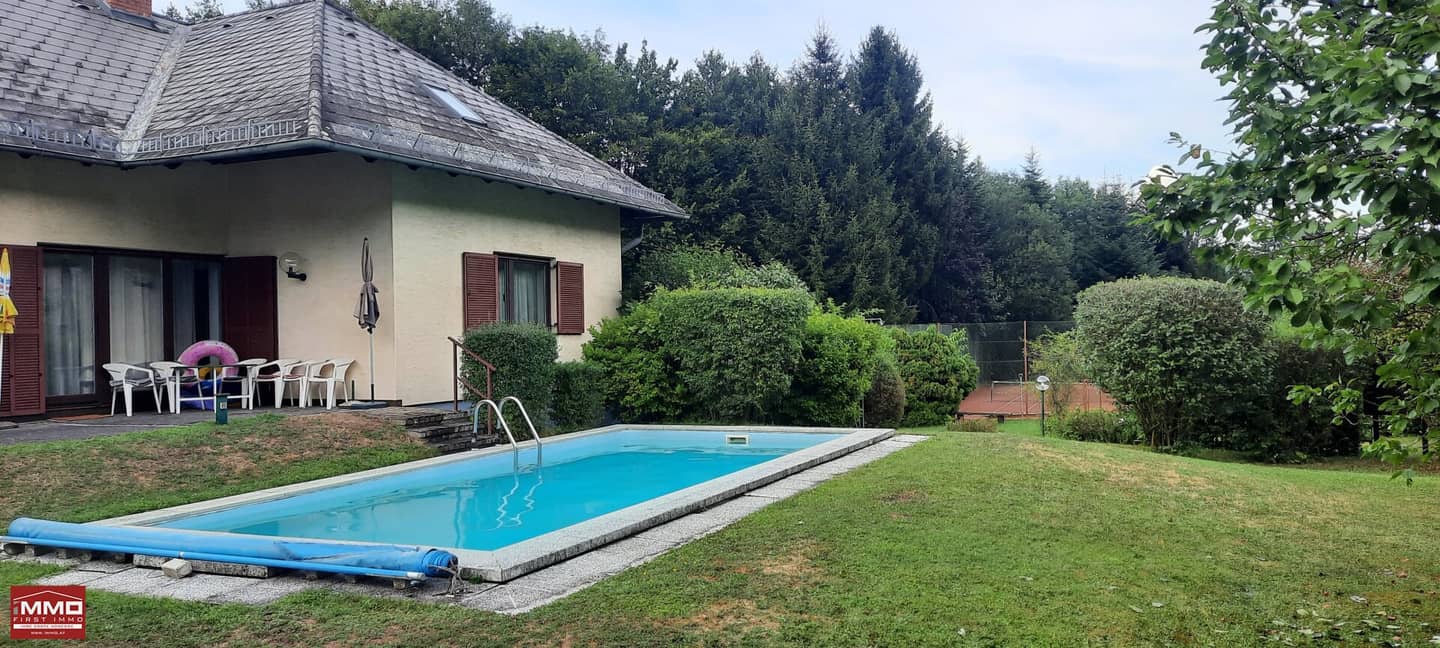 PROVISIONSFREI - GROSSES EF-HAUS MIT POOL UND ZWEI GARAGEN, neuer Preis!!!
