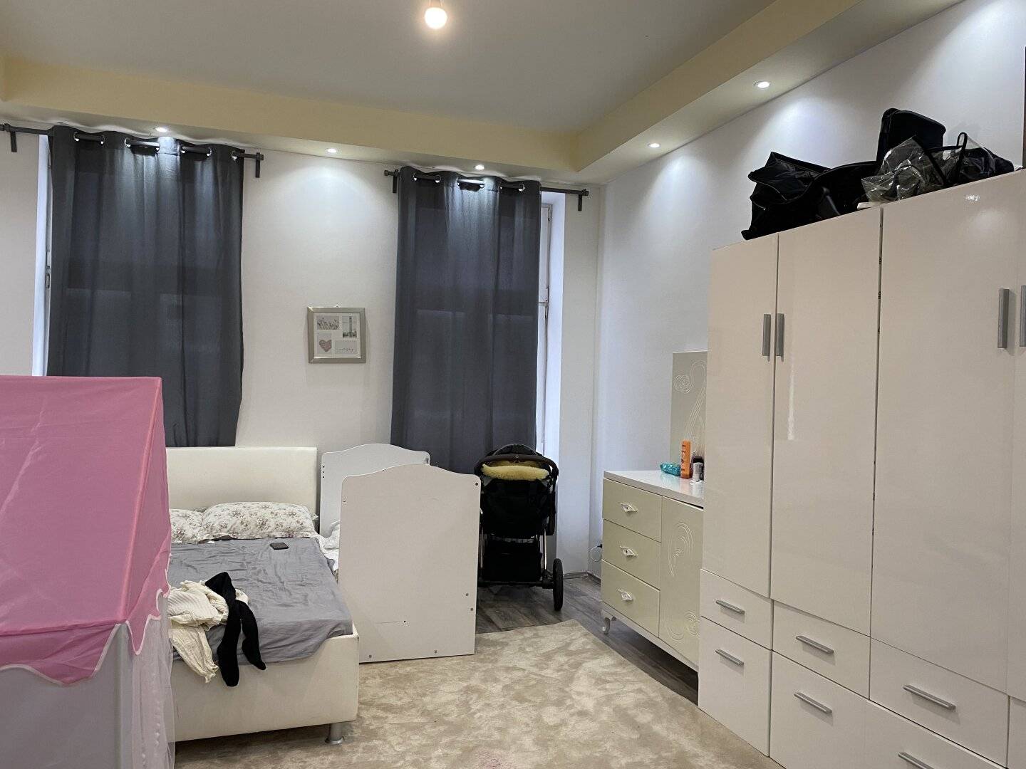 Period apartment with elevator near Wien Traisengasse station