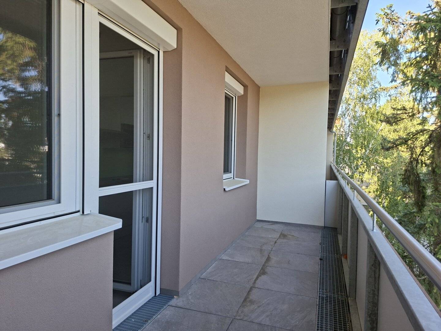 Schöne 3-Zimmer-Wohnung mit ca. 9 m² großen Süd-Loggia in perfekter Lage mit Nähe zu Zentrum und Bahnhof