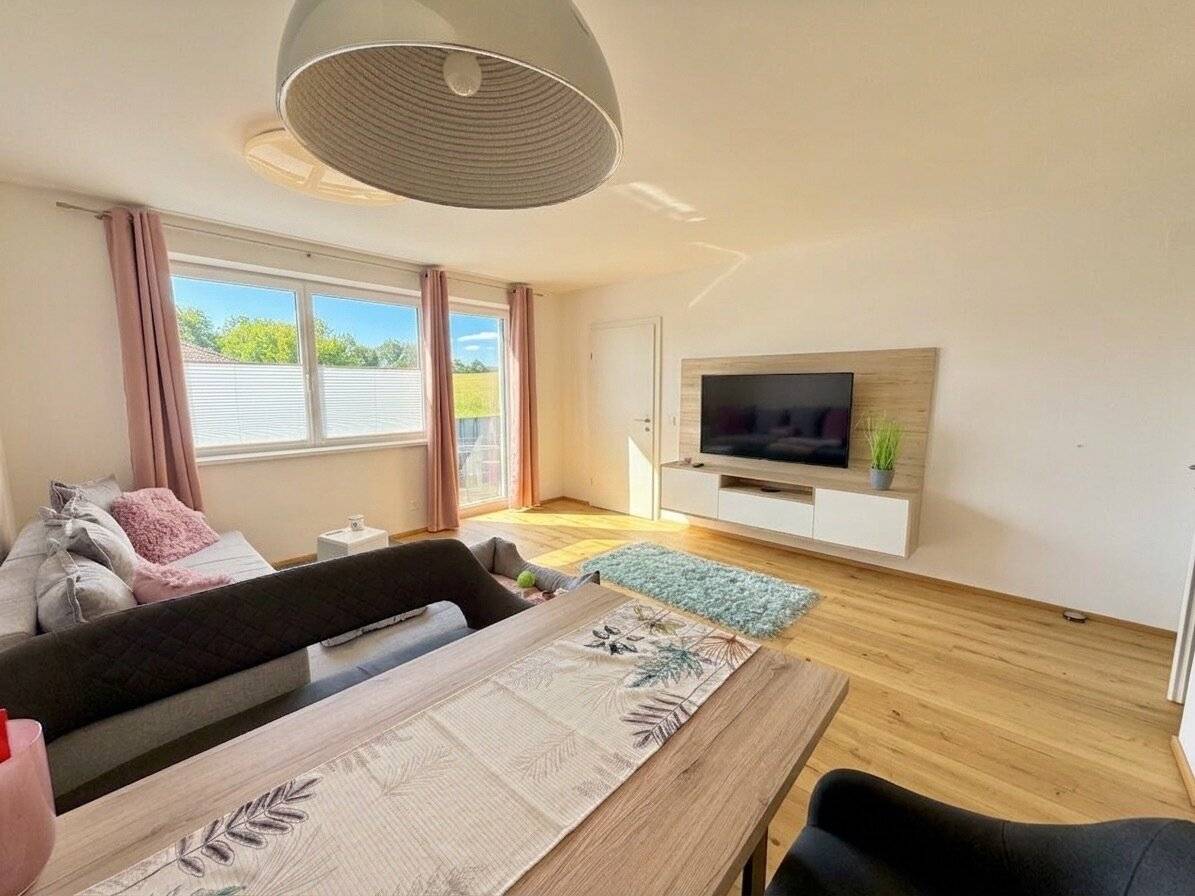 Attraktive ANLEGER oder STARTERWOHNUNG | 2 Zimmer | Balkon | Parkplatz | ca. 51 m² gew. NFL