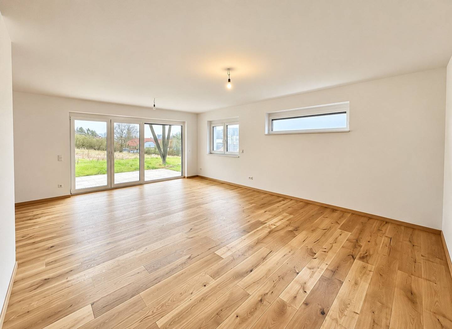 First occupancy near Melk | Modern single-family house | 5 rooms | approx. 144 m² living area | Garden | Air-source heat pump