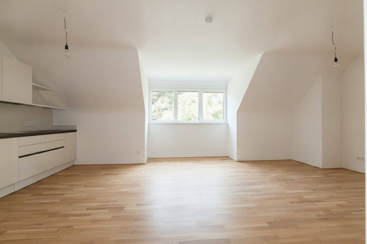 First occupancy after renovation - Modern villa apartment on the top floor with 3 rooms and car parking space in prime residential location