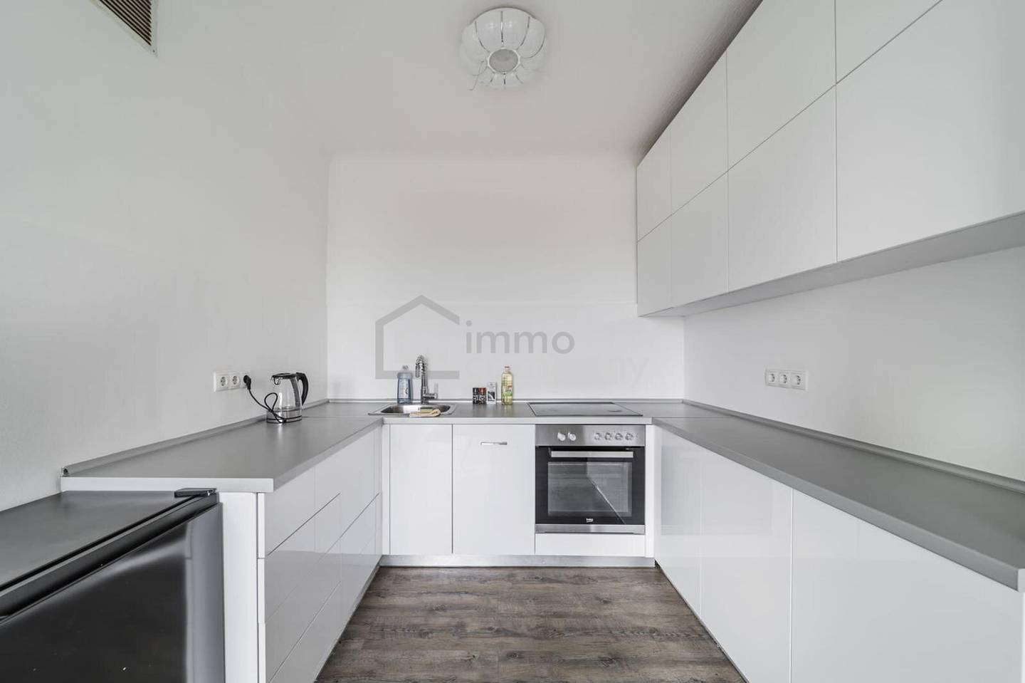 Wohnung bright and quiet with good transport links