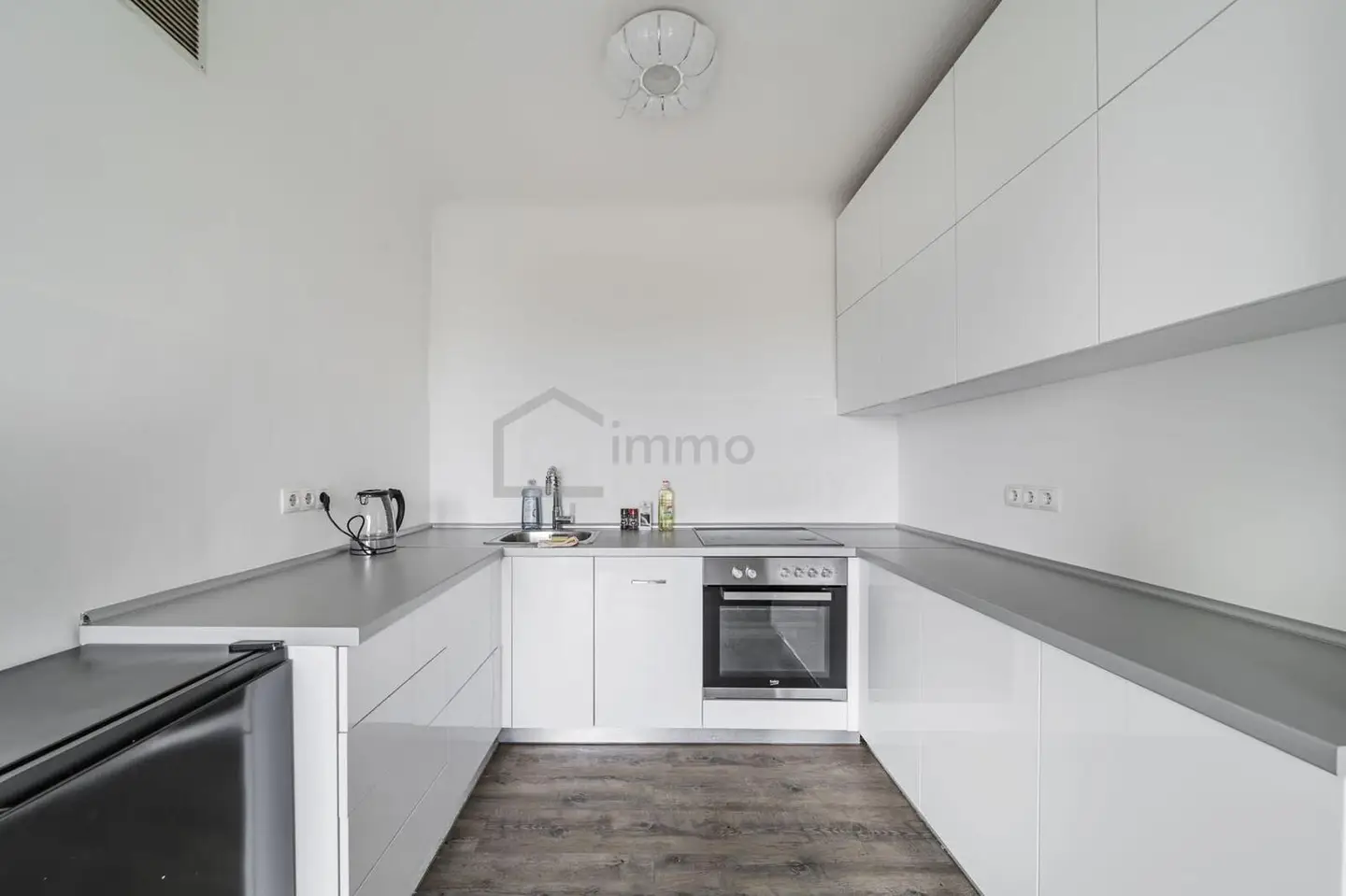 Wohnung bright and quiet with good transport links