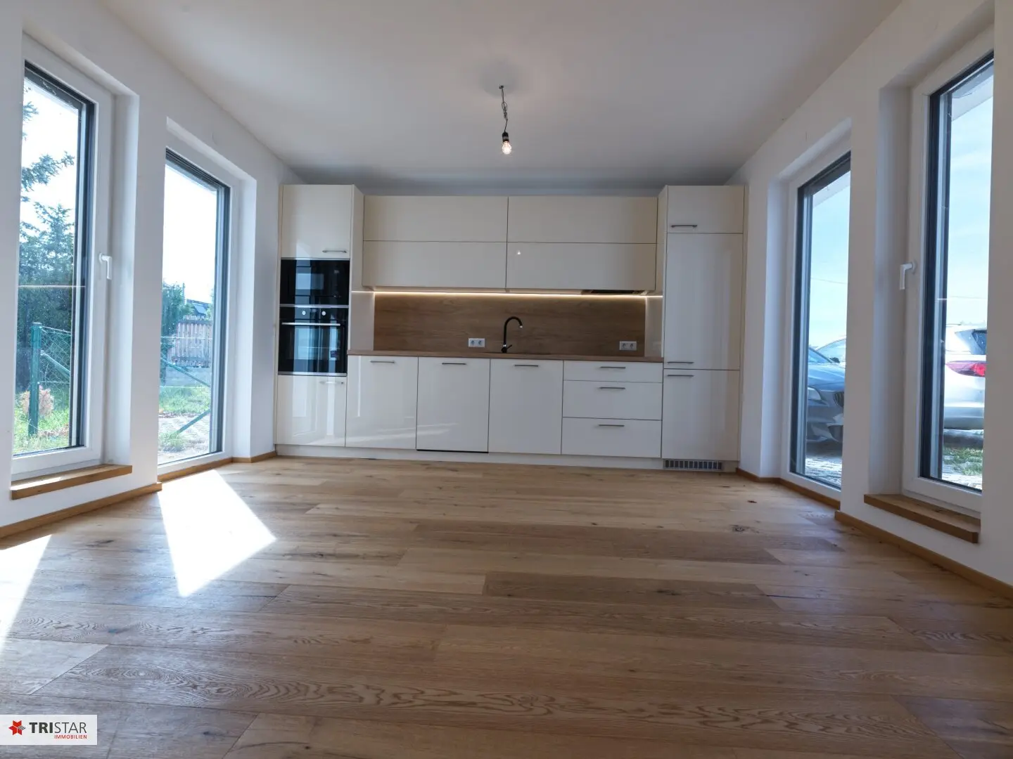 LAST HOUSE! 5-room house with private garden SOUTH+EAST+WEST 2 terraces Photovoltaic + heat pump Kitchen + car parking space near U6 Perfektastraße 1230 Vienna