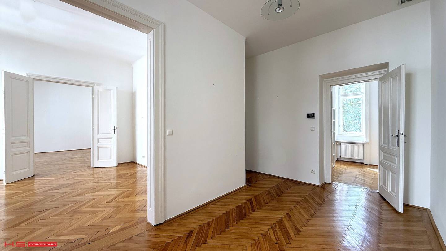 STILWOHNUNG  - 14m² BALKONANBAU (!) MÖGLICH -  2. WOHNETAGE - tlW. GRÜNBLICK - HERRLICHES GRÜNDERZEITHAUS - 100% HOFRUHELAGE
