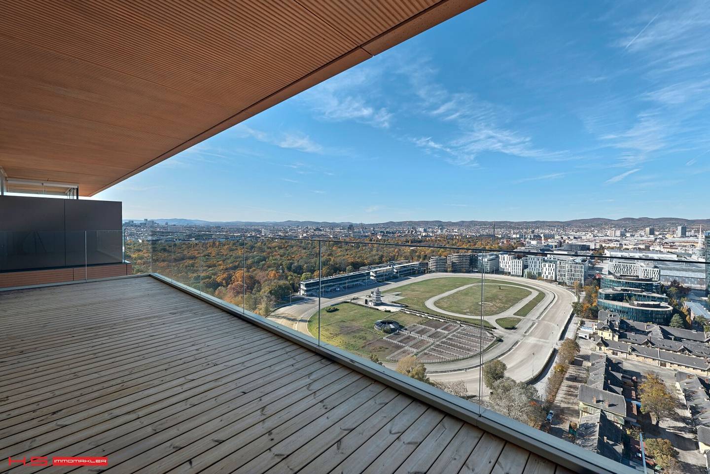 THE GREENVIEW TOWER - TERRACE DREAM - WIEN PANORAMIC VIEW - 26th FLOOR - INFINITY POOL - WELLNESS - GARAGE