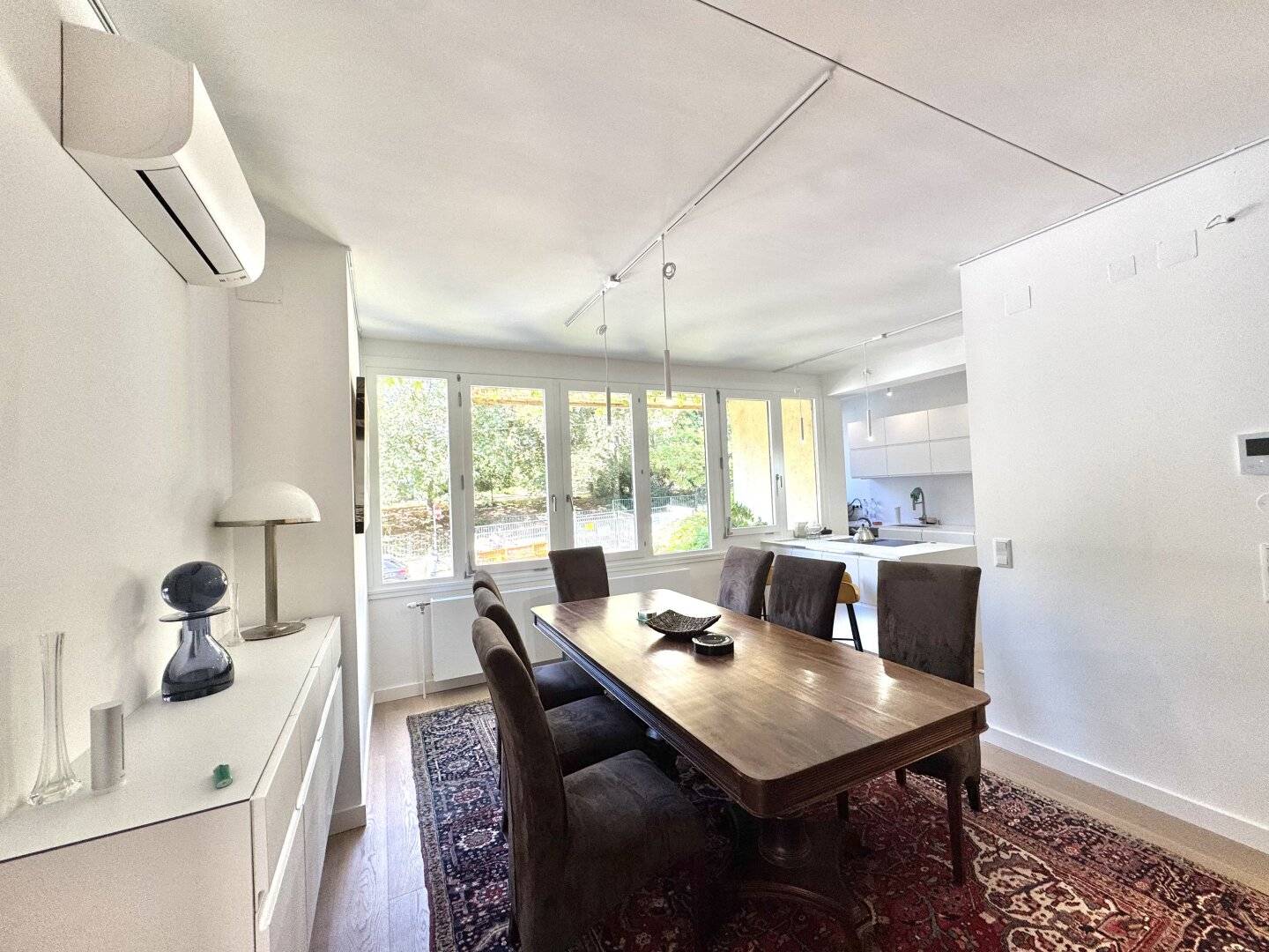 FAMILIENHIT | Erstbezug nach Sanierung | 5 Zimmer | ca. 189 m² gew. NFL | 3 Balkone | Stellplatz