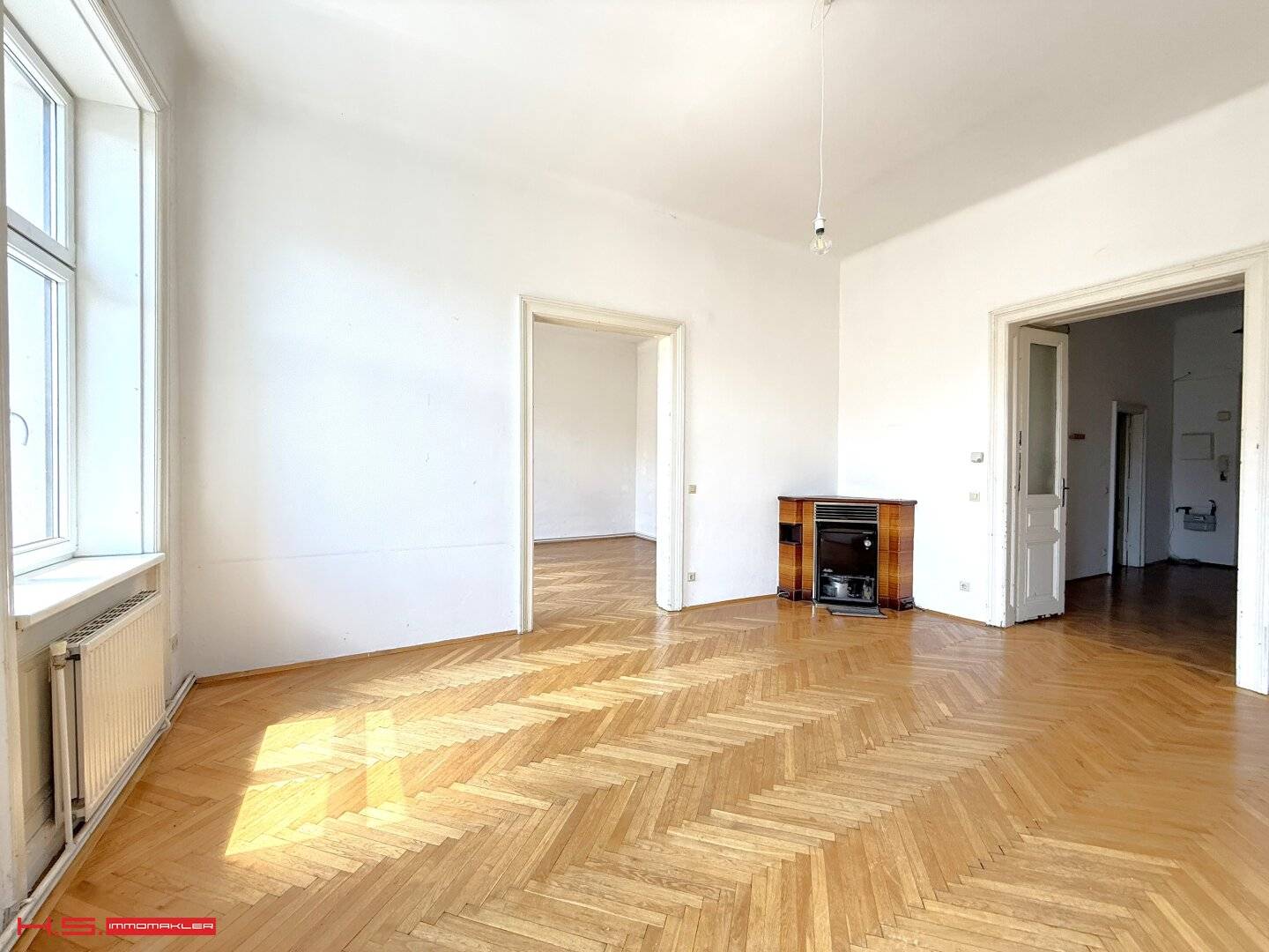 FANTASTIC PERIOD APARTMENT IN NEED OF RENOVATION SUNNY PRIME LOCATION BEAUTIFUL PERIOD BUILDING 3rd FLOOR PERFECT LAYOUT