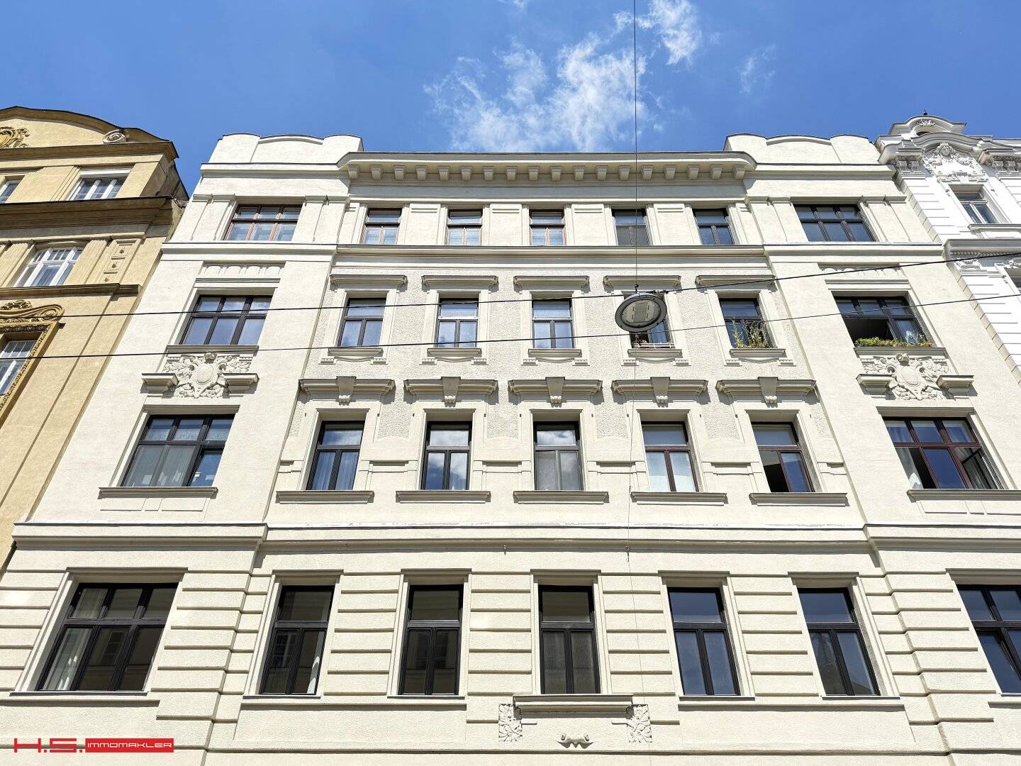 PERFECT STYLISH PERIOD APARTMENT with RENOVATION REQUIRED - SUNNY TOP LOCATION - WONDERFUL PERIOD BUILDING - 3RD UPPER FLOOR - PERFECT LAYOUT