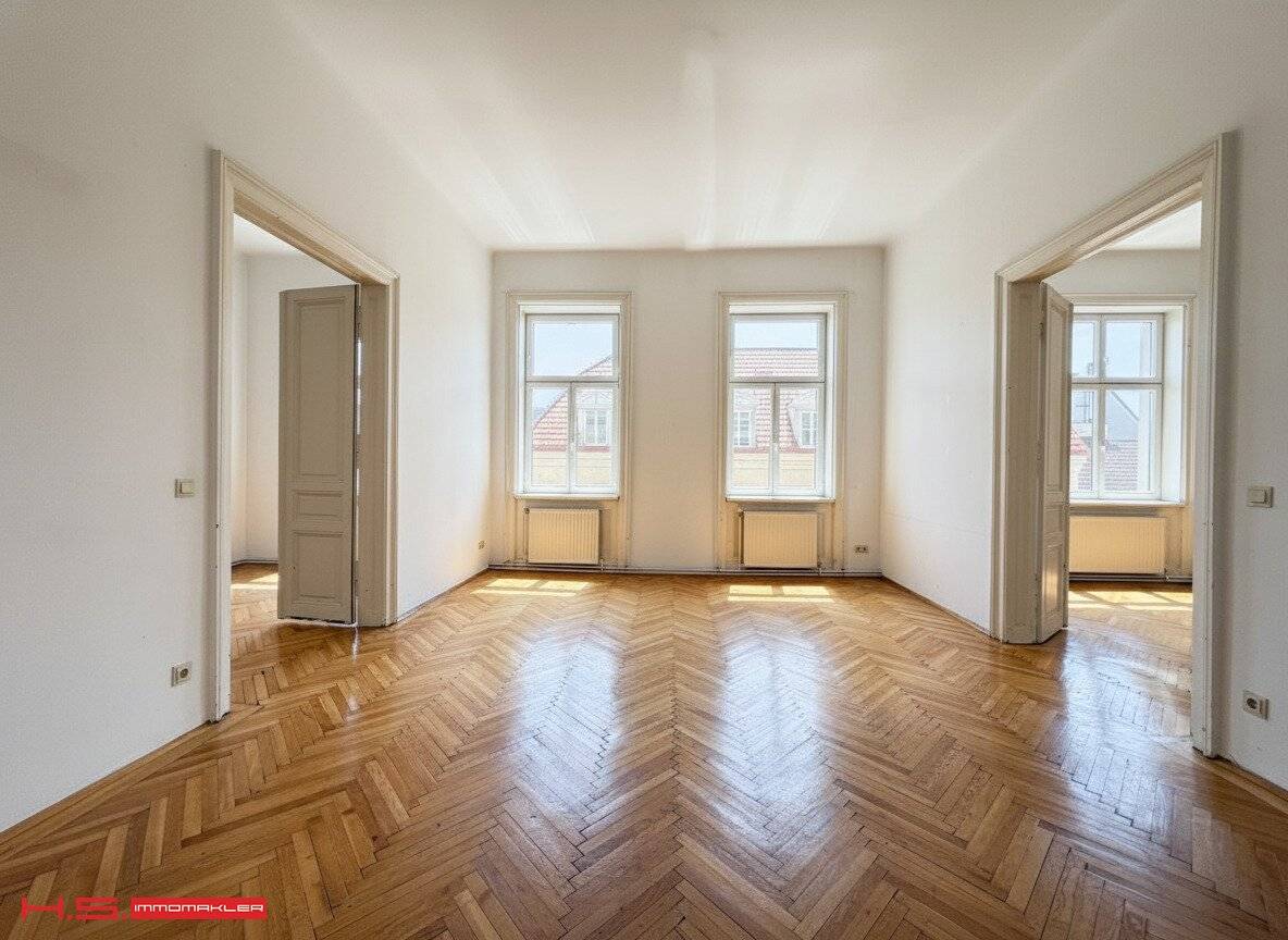 FANTASTIC PERIOD APARTMENT IN NEED OF RENOVATION SUNNY PRIME LOCATION BEAUTIFUL PERIOD BUILDING 3rd FLOOR PERFECT LAYOUT